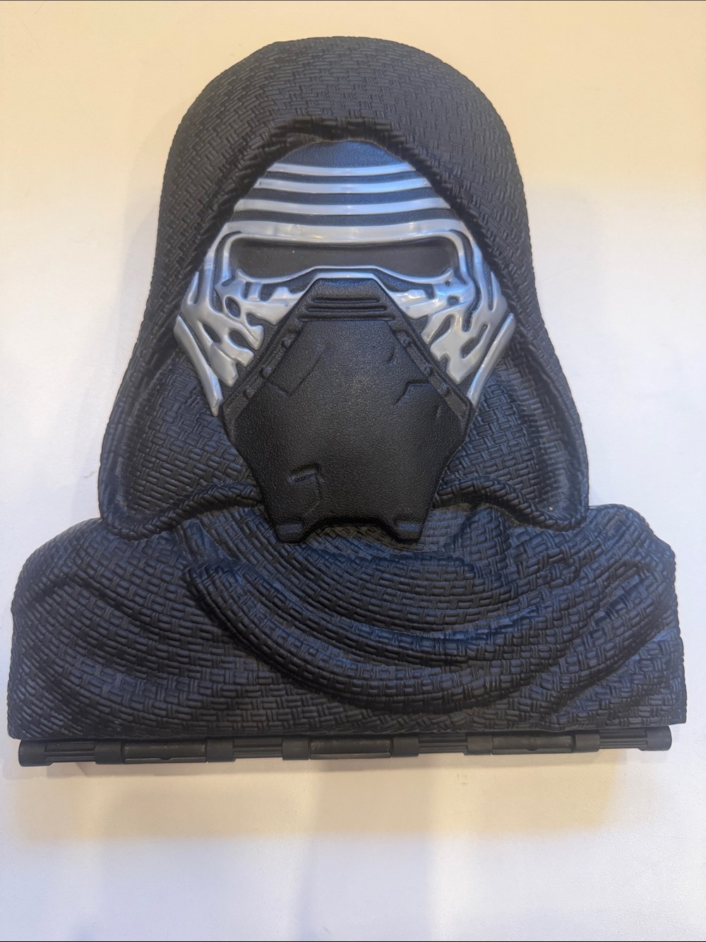 Star Wars Kylo Ren Black and Silver VR Mask Stand